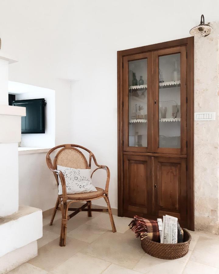Trulli sul vignale in Masseria Santalachicca Martina Franca Esterno foto